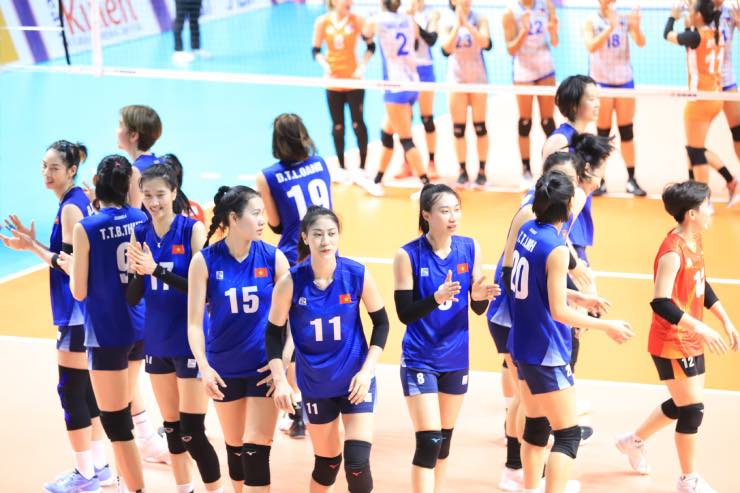 Bóng chuyền nữ Việt Nam thắng Philippines 3-0, sáng cửa vào bán kết - 7