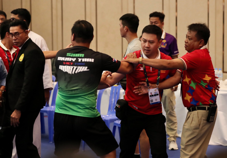 Náo loạn võ đài Pencak Silat: Đội Indonesia khiếu nại, gây gổ với tuyển Việt Nam - 6