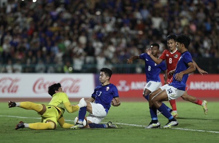 Video bóng đá U22 Campuchia - U22 Indonesia: Beckham tỏa sáng, rượt đuổi 3 bàn (SEA Games) - 2