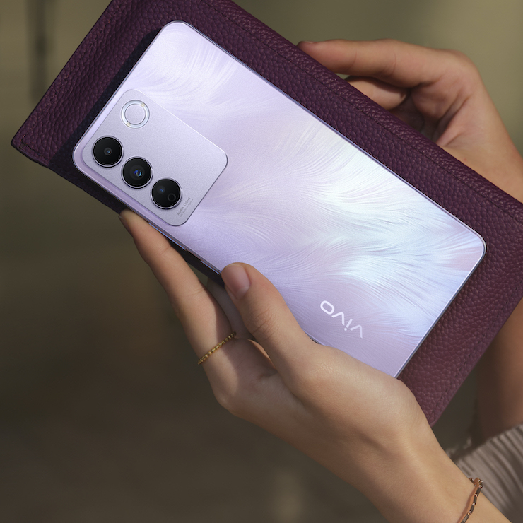 Vivo V27e phiên bản màu tím lavender.