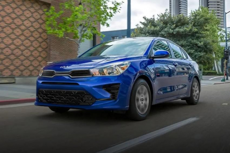 Kia Rio 2023 đạt 6,3 lít/100 km. Ảnh: Motorbiscuit.