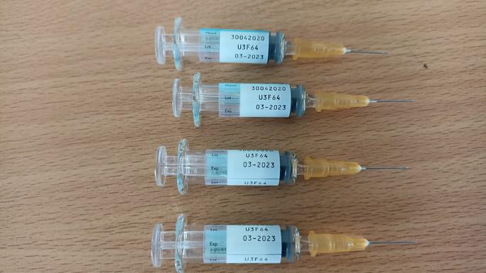 Sau tiêm vắc-xin 6 trong 1 hết hạn, 4 trẻ em ở Thanh Hóa nhập viện - 1