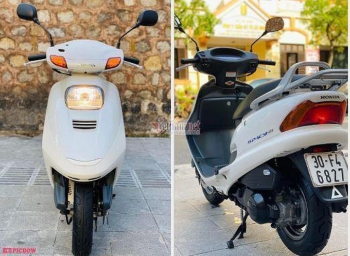 Honda Spacy 2008, 13 năm tuổi được người chơi săn mua lại từ chủ cũ ở Hà Nội.