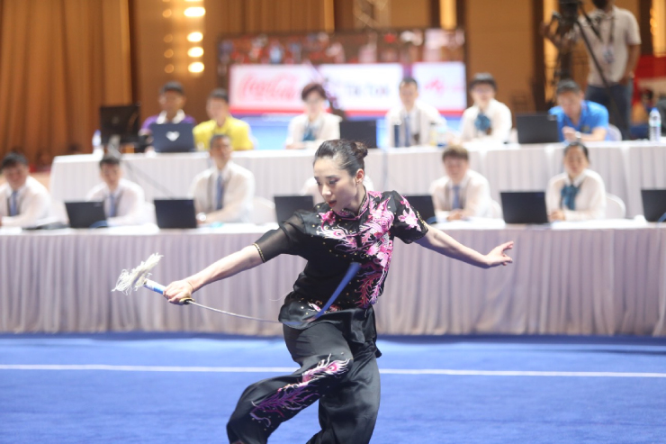 Người đẹp Wushu Thúy Vi múa kiếm giành HCV, làm quà sinh nhật ở SEA Games - 6