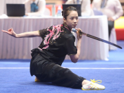 Thể thao - Người đẹp Wushu Thúy Vi múa kiếm giành HCV, làm quà sinh nhật ở SEA Games