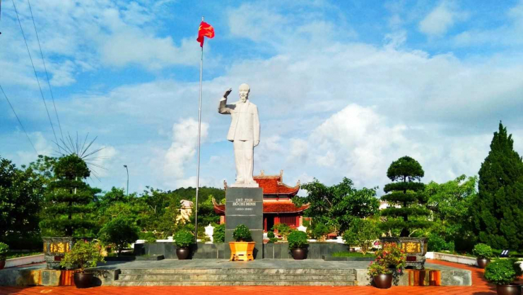Điểm check in đảo Cô Tô linh thiêng nhất là Khu di tích quốc gia đặc biệt lưu niệm Chủ tịch Hồ Chí Minh (Ảnh:St)