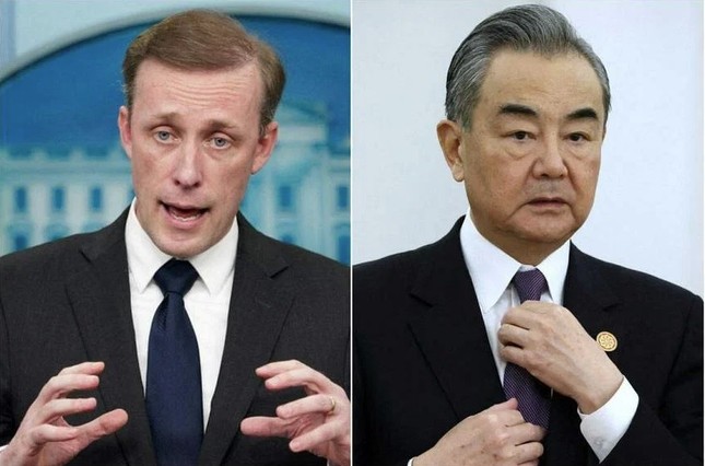 Cố vấn an ninh quốc gia Mỹ Jake Sullivan và nhà ngoại giao hàng đầu Trung Quốc Vương Nghị. (Ảnh: AP)