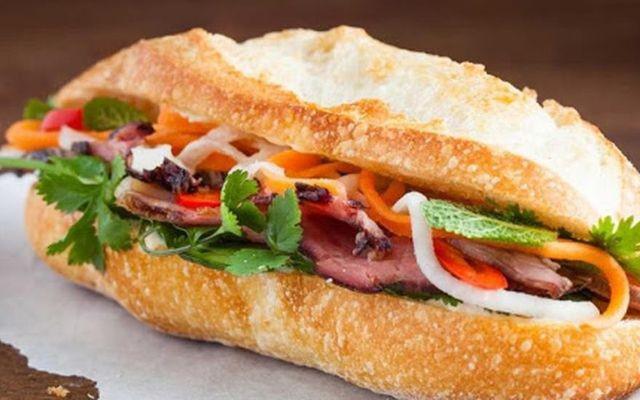 Bánh mì &#34;ngon, bổ, rẻ&#34; nhưng không phải ai cũng có thể ăn được - 2