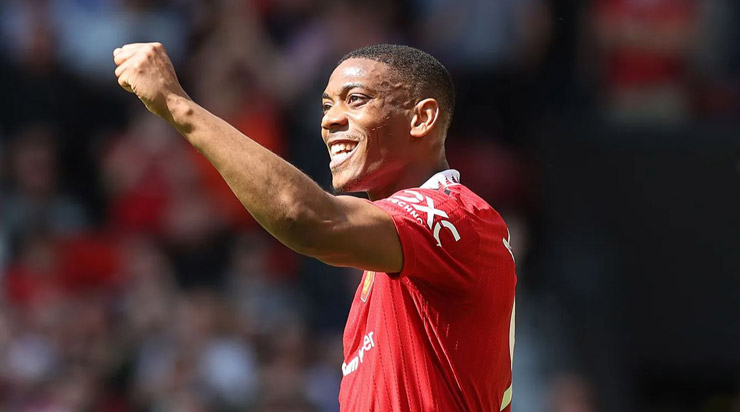 Anthony Martial ghi bàn mở tỷ số cho "Quỷ đỏ"