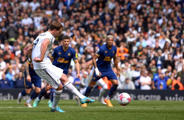 Tường thuật bóng đá Leeds - Newcastle: Firpo nhận thẻ đỏ cuối trận (Ngoại hạng Anh) (Hết giờ) - 2