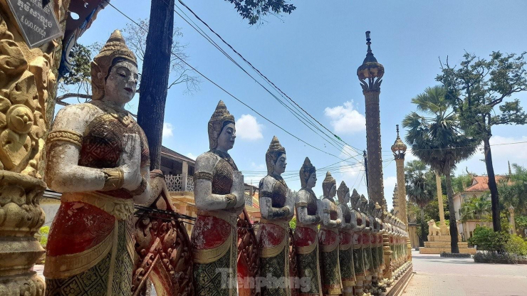 Ngỡ ngàng kiến trúc độc đáo chùa Khmer ở Trà Vinh - 11