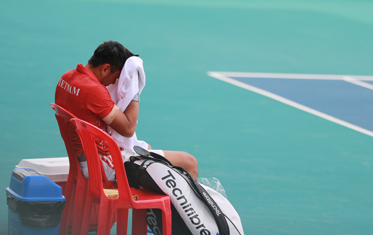 Lý Hoàng Nam sốt cao vẫn ra sân đánh chung kết SEA Games - 2