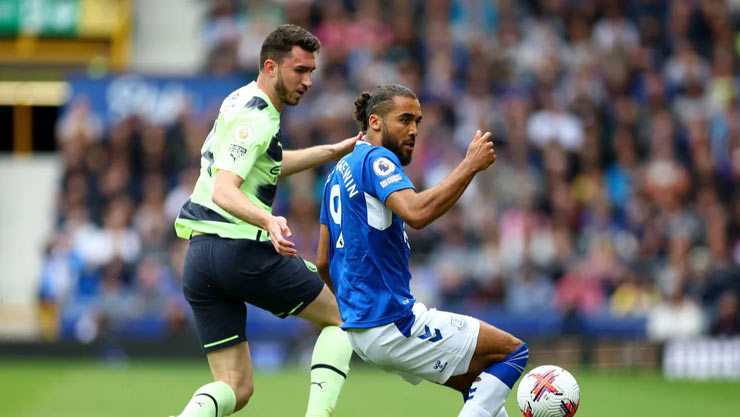 Everton đã chơi những phút đầu khá đáng khen khi đối đầu Man City