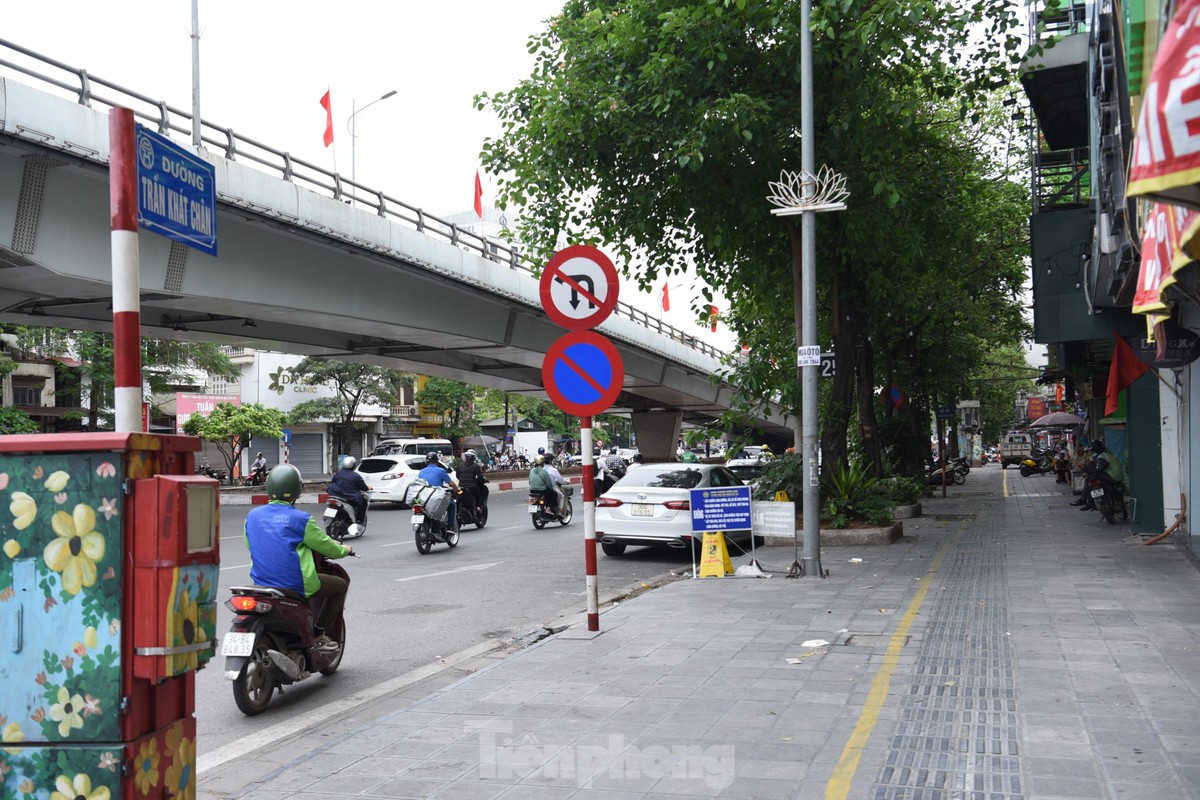 Đường Trần Khát Chân gần ngã tư Kim Ngưu