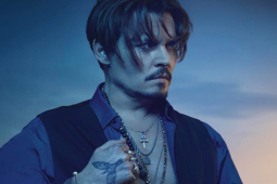 Johnny Depp ký hợp đồng mới trị giá 20 triệu đô la Mỹ với Dior Sauvage