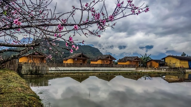 Làng văn hoá du lịch Nặm Đăm là một trong ba điểm du lịch hấp dẫn du khách tại Quản Bạ Hà Giang (Ảnh:St)