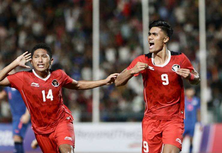 Trận chung kết SEA Games 32, U22 Indonesia liên tiếp có 2 bàn trong hiệp đấu đầu tiên&nbsp;nhờ công của&nbsp;Sananta, qua đó chạm một tay vào tấm huy chương vàng