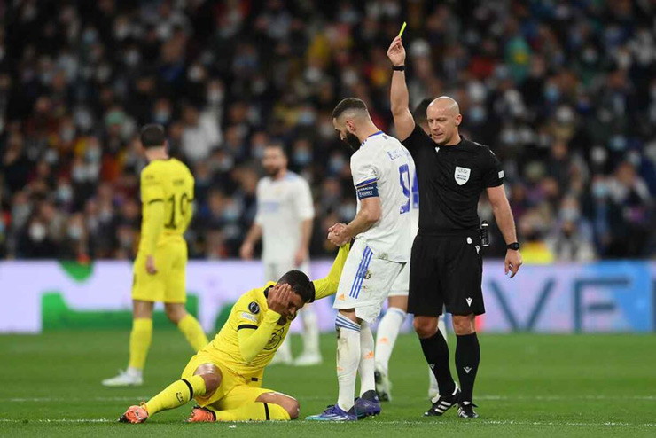 Trọng tài Szymon Marciniak thường mang đến may mắn cho Real Madrid tại Champions League