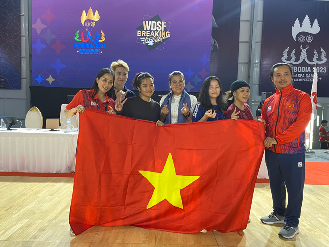 Trực tiếp đoàn Việt Nam SEA Games 32 ngày cuối: Trên đỉnh cao 136 HCV, kickboxing &#34;chốt sổ&#34; - 23