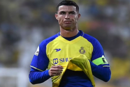 Ronaldo sắp trắng tay tại Ả Rập, có hành động xấu xí trên sân nhà