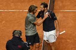 Video tennis Medvedev - Zverev: Không vượt qua được bất lợi lớn (Rome Open)