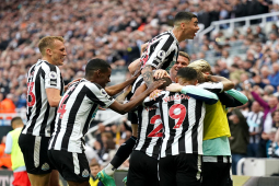 Hồi hộp đua top 4 NHA : Newcastle cầm chắc vé C1, MU - Liverpool phải ”đấu sinh tử”