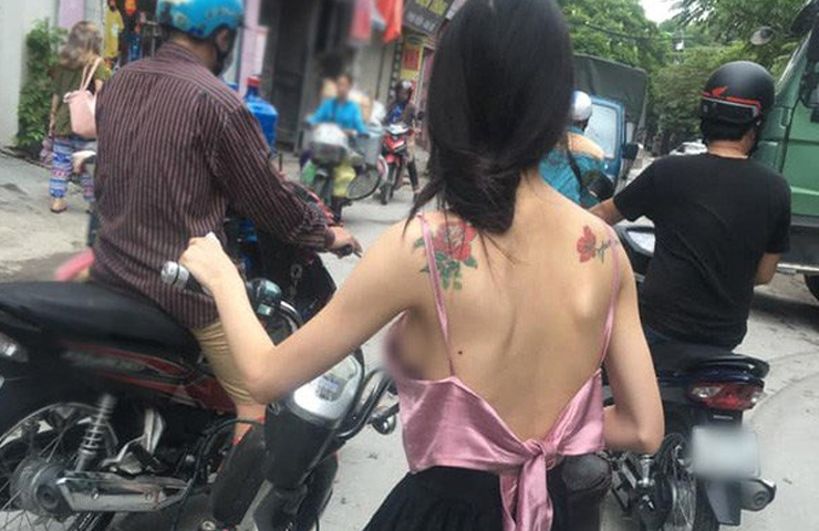 Sau đó là việc lựa chọn nội y hợp lý.
