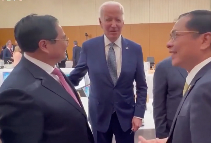 Thủ tướng Phạm Minh Chính và Tổng thống Joe Biden trao đổi một số biện pháp nhằm thúc đẩy quan hệ song phương và những vấn đề quốc tế và khu vực hai bên cùng quan tâm.