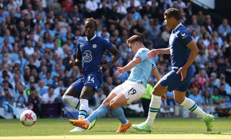 Chelsea lại vừa thua Man City