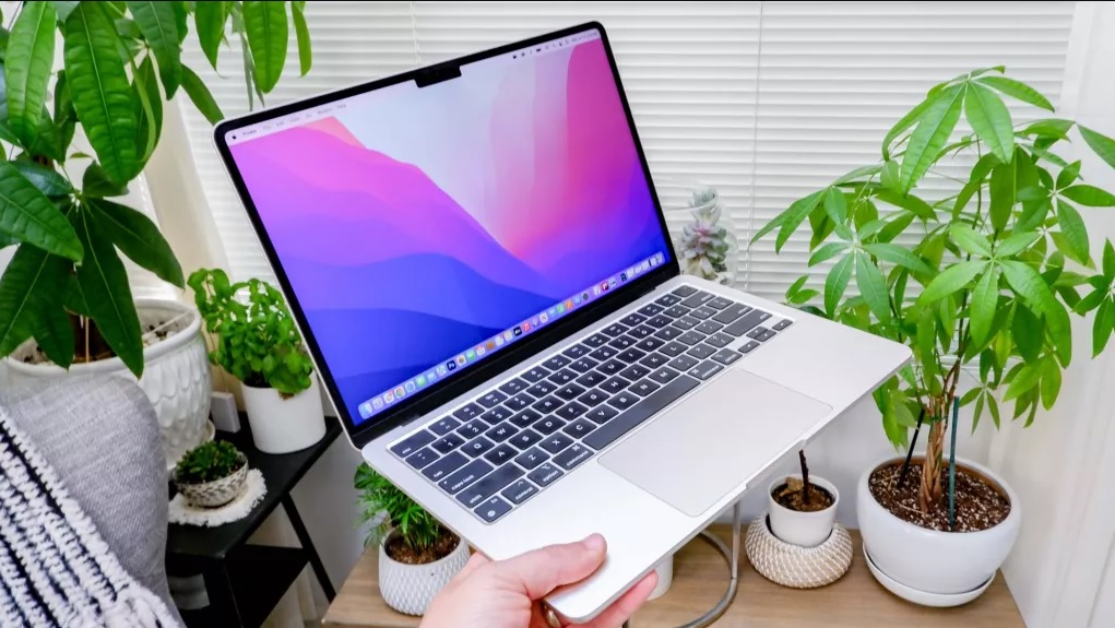 MacBook Air 15 inch “hot hit” sẽ có giá bao nhiêu? - 1