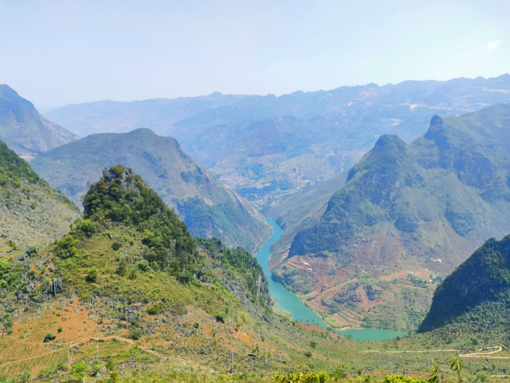 Khung cảnh hùng vĩ.