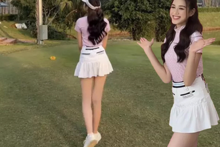 "Hoa hậu cấy lúa", "quốc bảo nhan sắc Việt" mặc váy ngược đi đánh golf vẫn được khen
