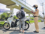 Tin tức trong ngày - Nhiều người vi phạm tốc độ trên xa lộ Hà Nội vì... đường đẹp chạy &quot;mát ga&quot;