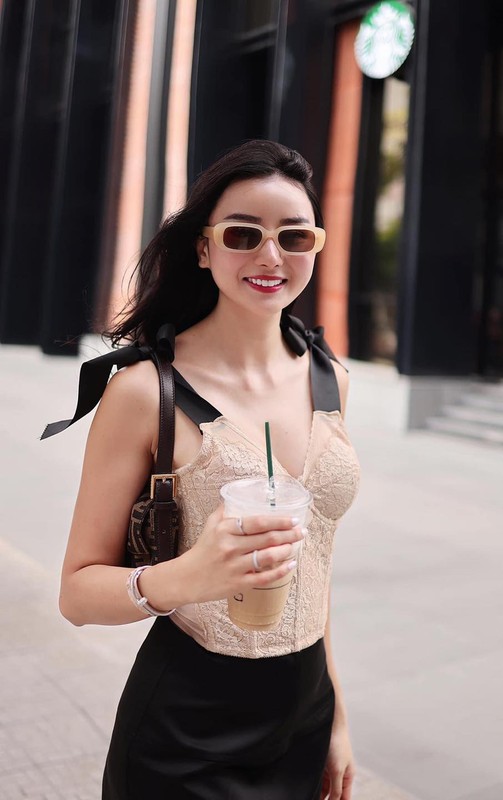 Lấy đại gia chưa có con, “hot girl thẩm mỹ” bị netizen thắc mắc - 7