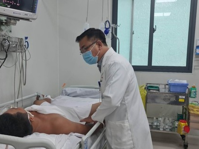 TP.HCM chỉ đạo khẩn, đảm bảo tính mạng cho bệnh nhân ngộ độc botulinum