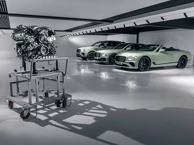 Bentley công bố bộ sưu tập đặc biệt kỷ niệm động cơ W12 - 1