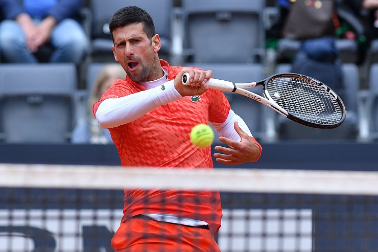 Djokovic đối mặt với không ít hoài nghi