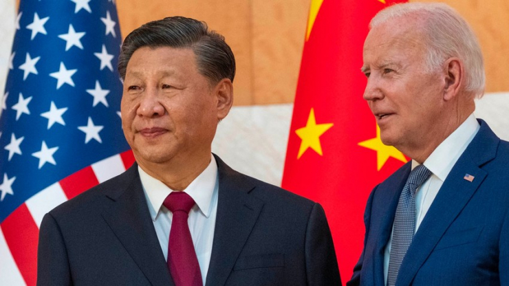 Chủ tịch Trung Quốc Tập Cận Bình (trái) và Tổng thống Mỹ Joe Biden. Ảnh: AP