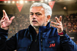 Báo Pháp loan tin Mourinho sẵn sàng dẫn dắt PSG, chờ đề nghị chính thức