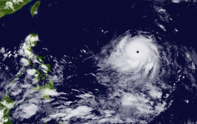 Siêu bão mạnh nhất từ đầu năm đến nay lao về Philippines, đe dọa Trung Quốc - 1