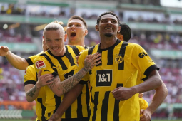Dortmund tiến sát chức vô địch Bundesliga: Coi chừng vận may không tưởng của Bayern