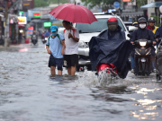 Tin tức trong ngày - Đường phố TP.HCM ngập sâu trong ngày đầu bước vào đợt mưa rất lớn