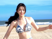 Thời trang - &quot;DJ đẹp nhất Đà Nẵng&quot; diện bikini 14 triệu đồng, khoe vóc dáng như búp bê trên biển