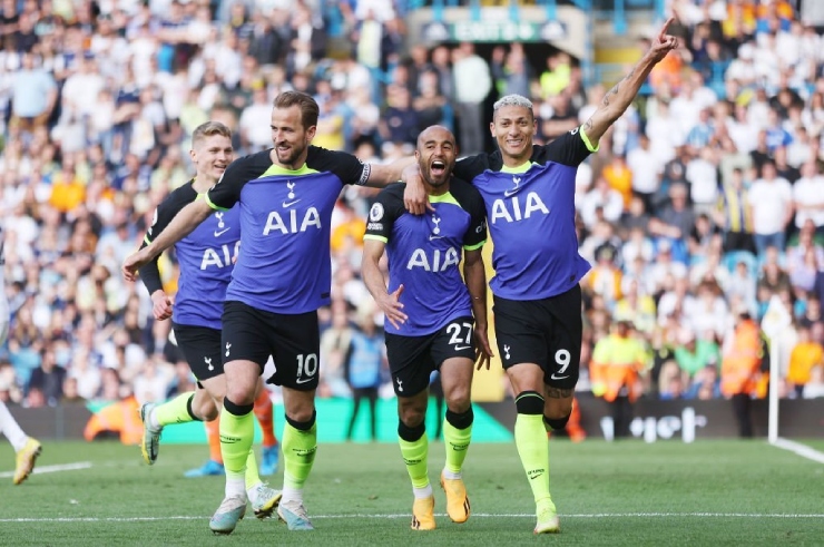 Tottenham "tiễn" Leeds xuống hạng với chiến thắng 4-1 nhưng cũng&nbsp;không thể giành vé dự cúp châu Âu mùa sau do chỉ xếp hạng 8