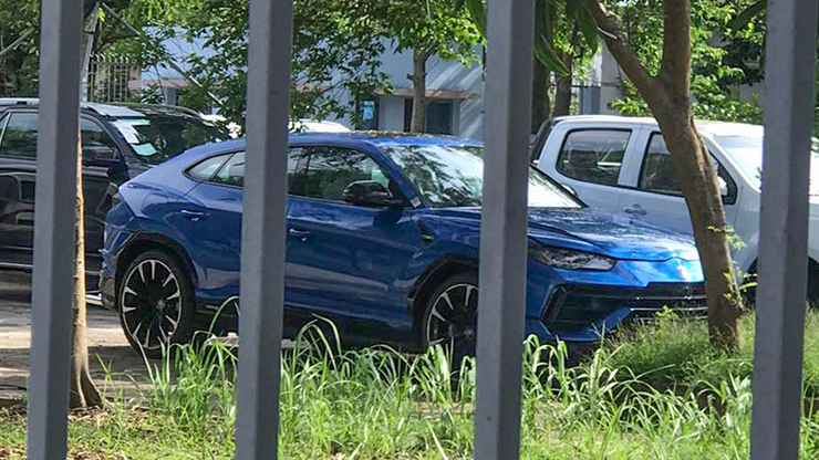 "Siêu bò" Lamborghini Urus S lộ diện tại Hà Nội - 1
