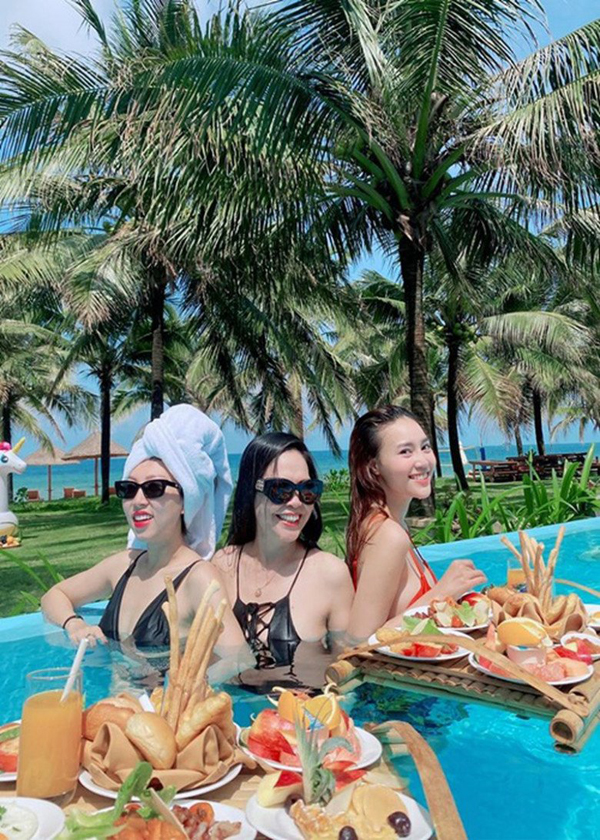 Mẹ ruột Ninh Dương Lan Ngọc: Xinh đẹp, giỏi giang, tuổi U60 được con gái hiếu thảo tặng nhà cao cửa rộng - 6