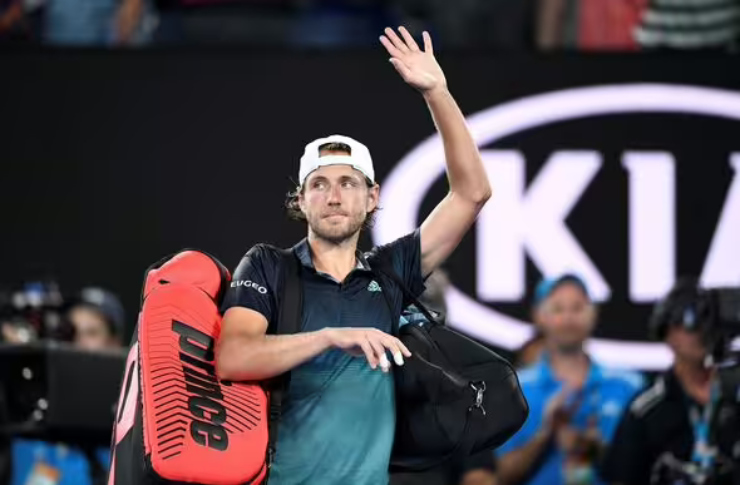 Pouille vượt trầm cảm, nghiện rượu để lọt vào vòng 2 Roland Garros 2023