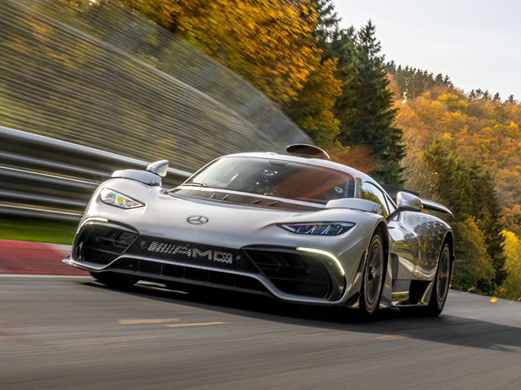 Siêu xe Mercedes-AMG One trị giá 69 tỷ đồng cháy trơ khung - 3