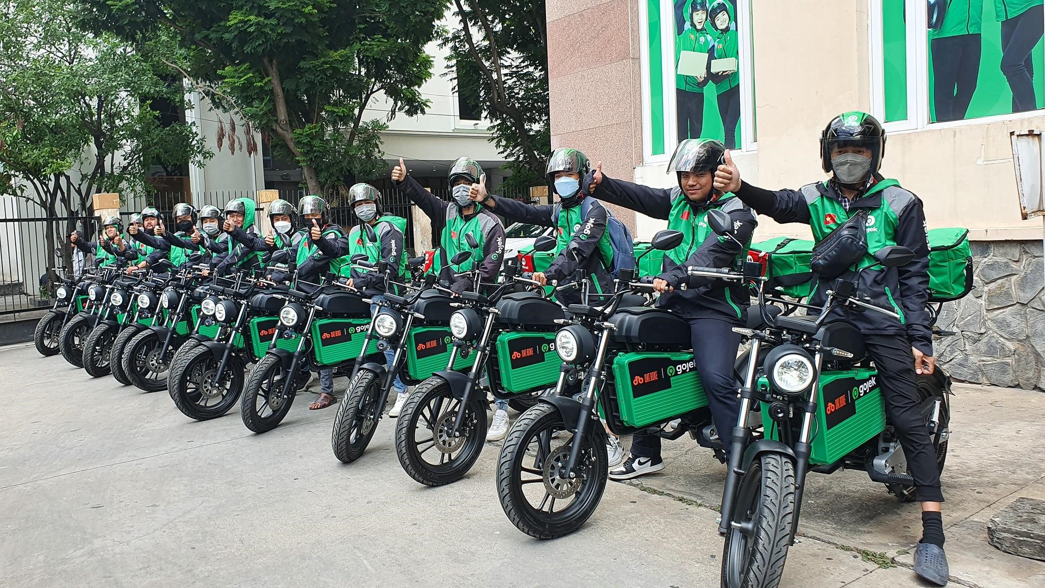 Dat Bike cùng Gojek “phủ xanh” giao thông đô thị