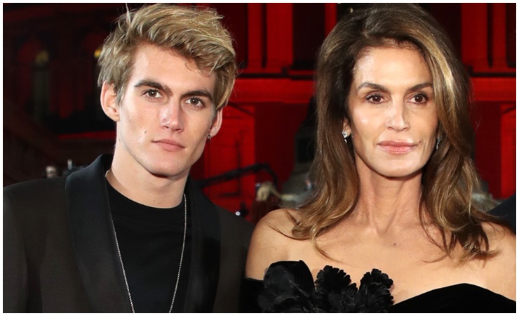 Presley Gerber là con trai của cựu siêu mẫu quyền lực nhất nhì làng thời trang quốc tế Cindy Crawford.
